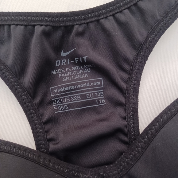 Women's Nike Black Sports Bra- 32 B - Picture 7 of 8